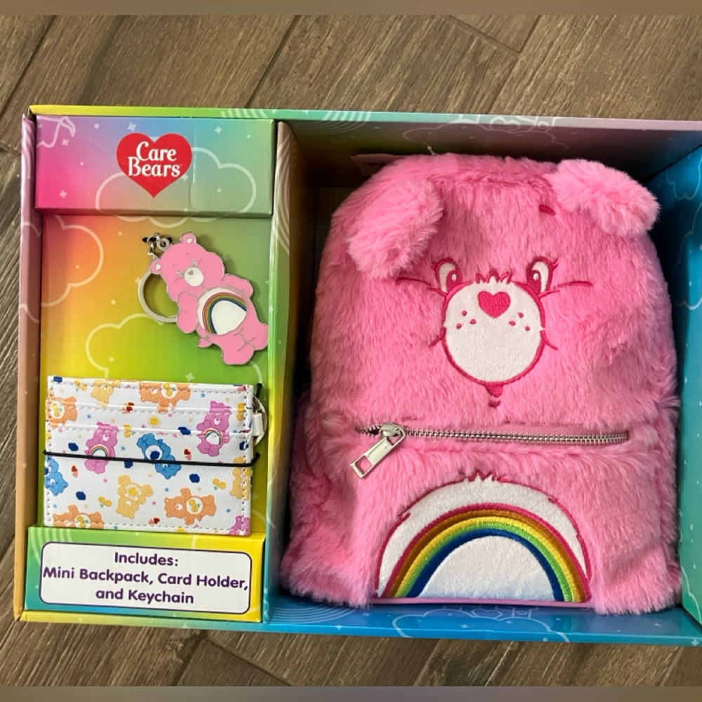 Care Bear ๐ป Mini Backpack, card holder and keychain Gift Set - Picture 1 of 3